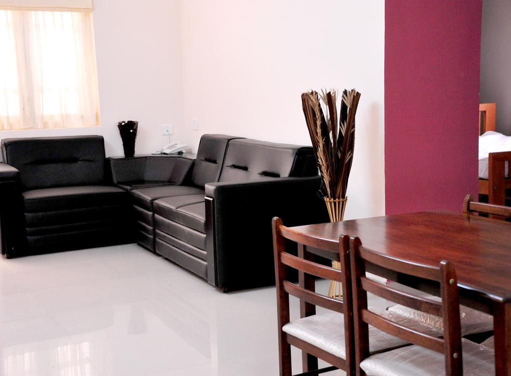 Wayanad Cliff Hotels Apartments Kalpetta Ruang foto